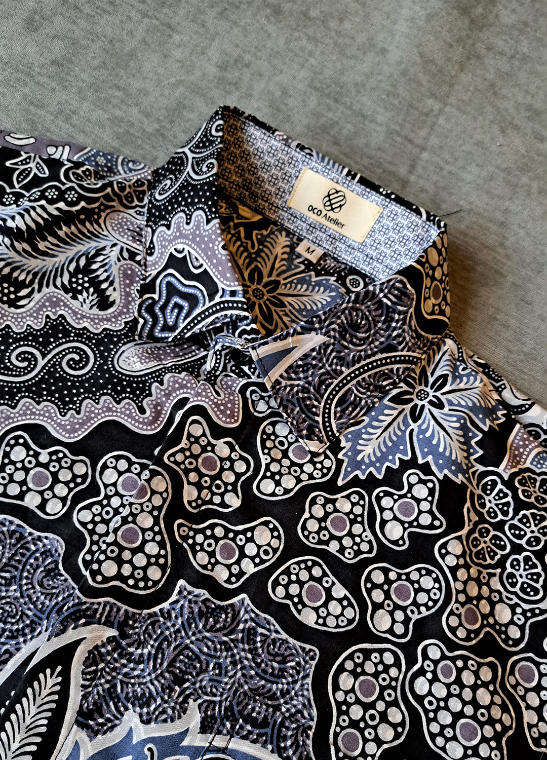 Singapore Modern batik shirts for men: Concealed pocket well tailored, unique prints. short sleeve Batik shirt.