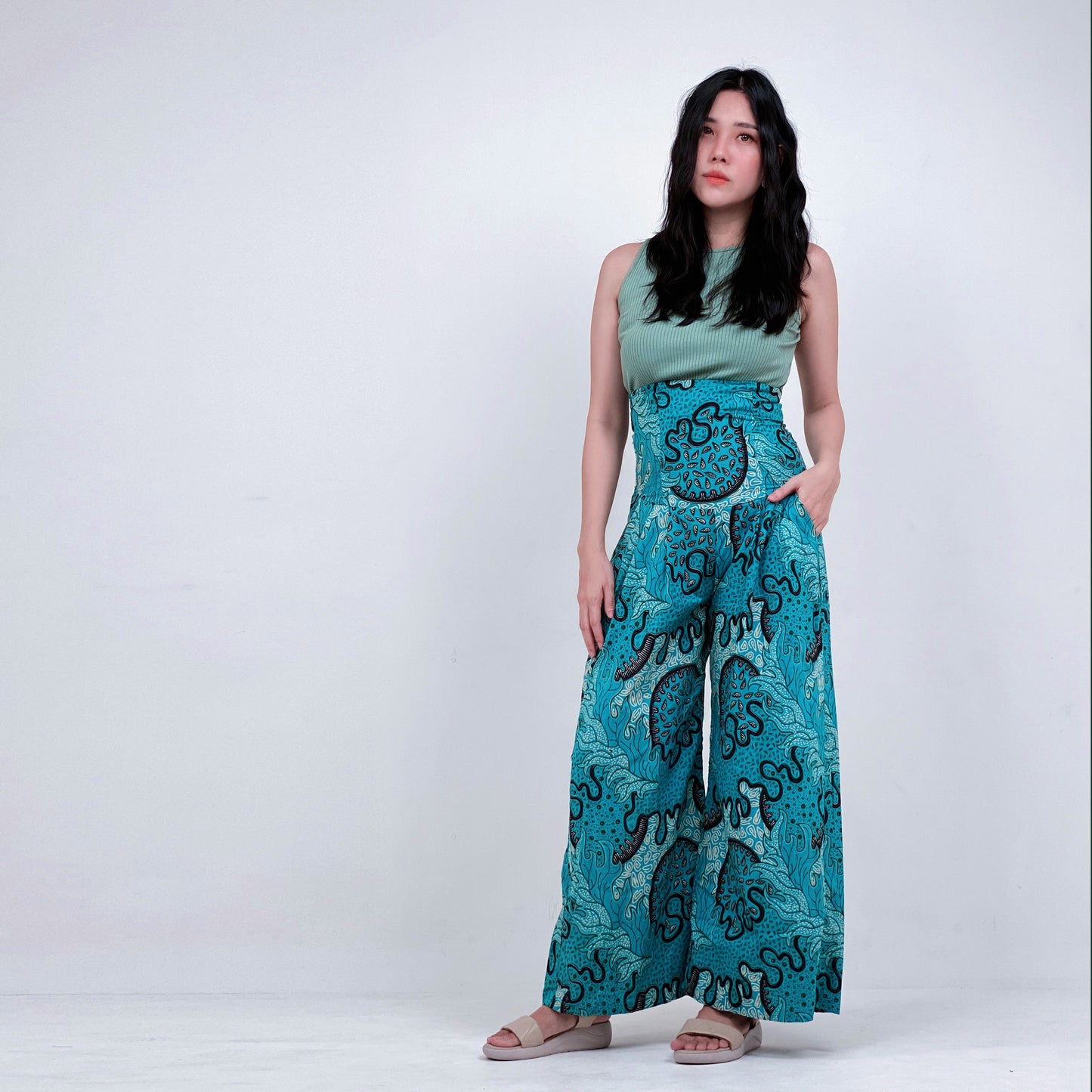 Oco, ocoatelier, batik, sg, singapore, modern, modern batik, batik ladies, classy batik, wide pants, high waist classy pants, everyday batik, batik for occasion, ladies batik, batiklover, vibrant, wide leg pants, comfortable batik