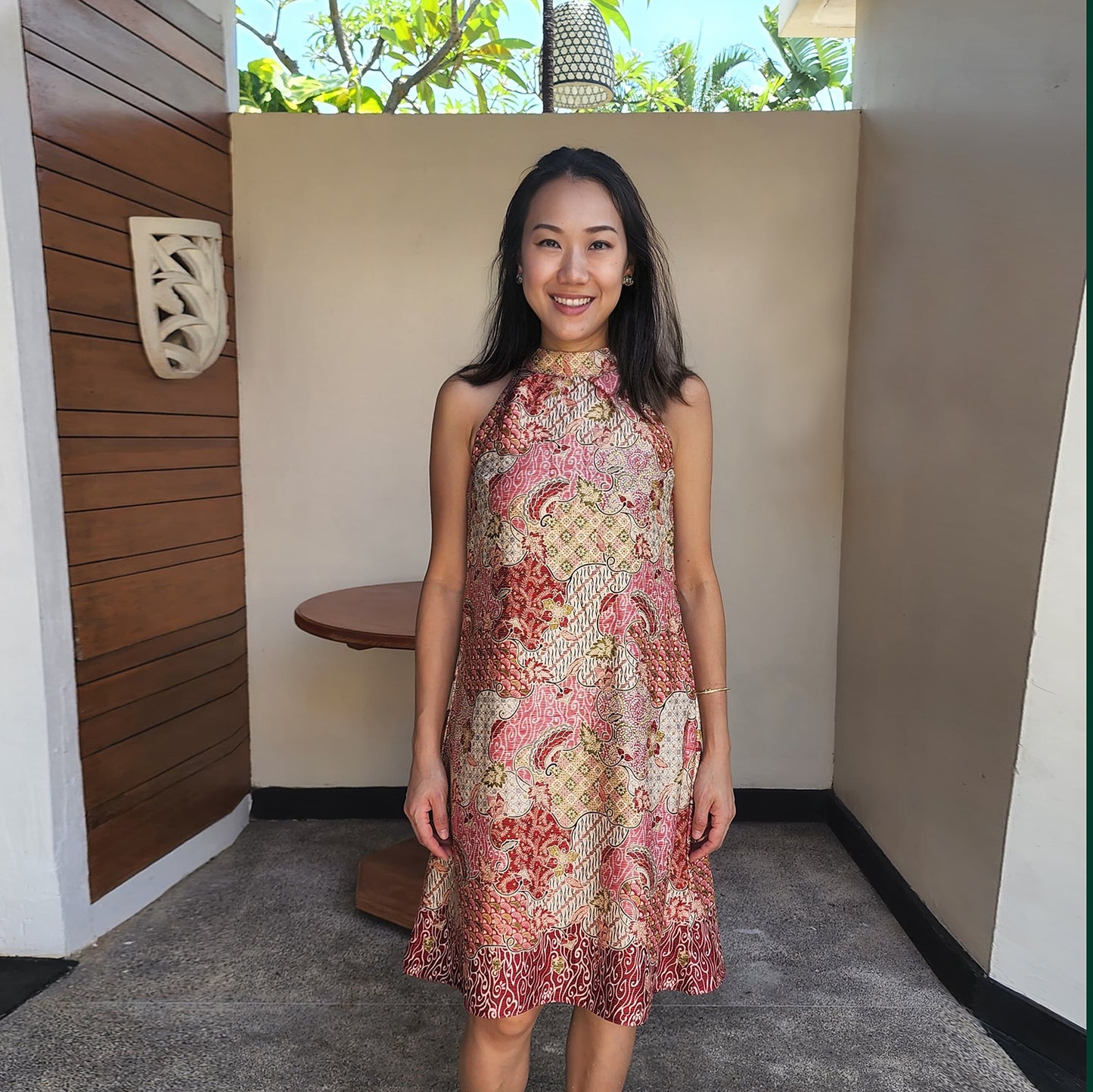 Oco, ocoatelier, batik, sg, singapore, modern, modern batik, batik ladies, classy batik, halter dress, batik dress. classy dress, everyday batik, batik for occasion, ladies batik, batiklover, vibrant, flowy dress