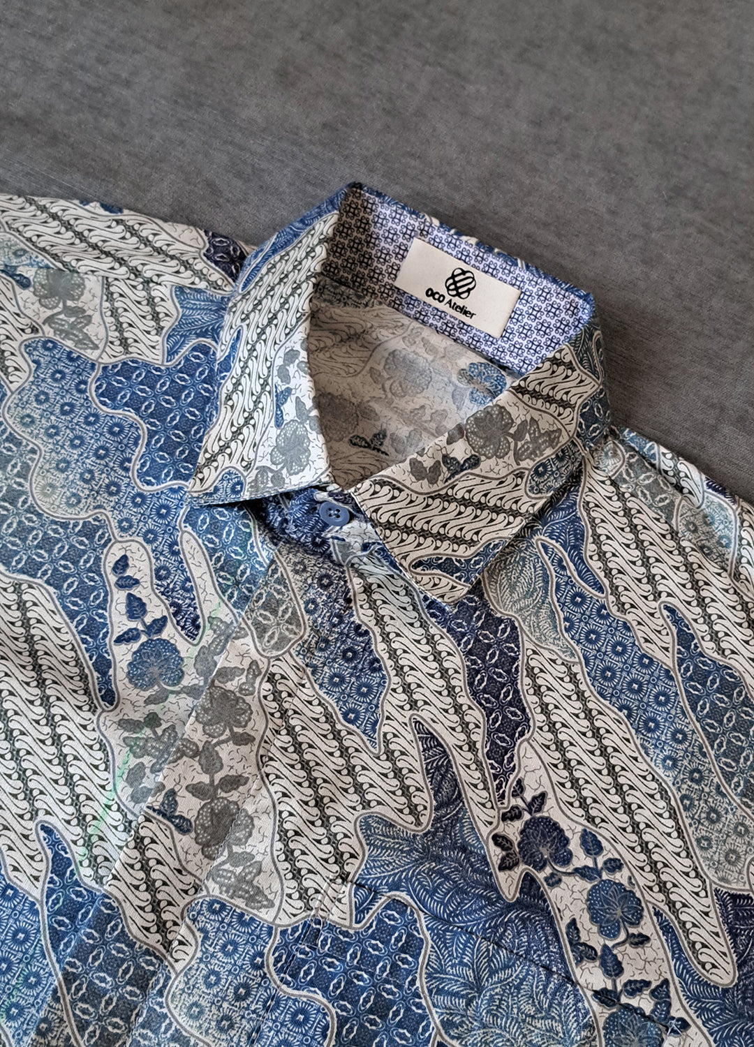 Singapore Modern batik shirts for men: Concealed pocket well tailored, unique prints. short sleeve Batik shirt.
