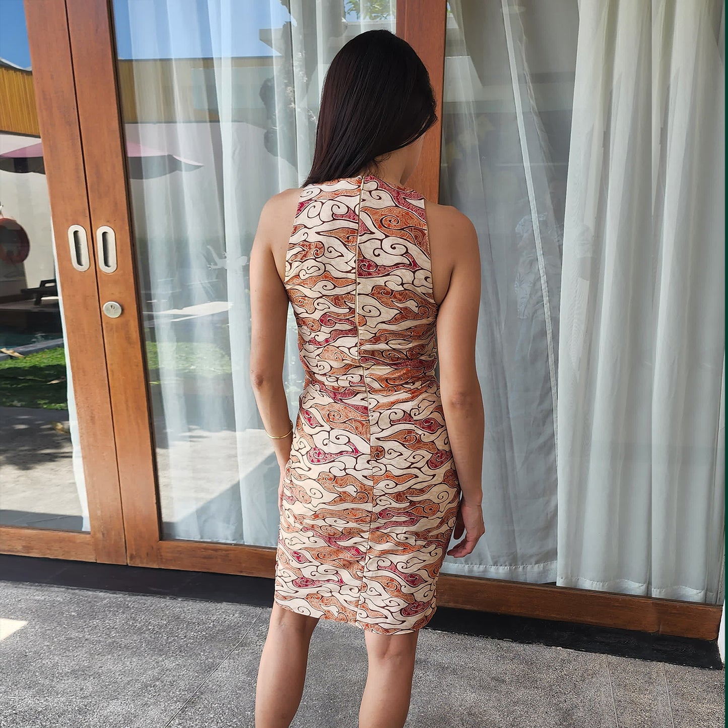 Oco, ocoatelier, batik, sg, singapore, modern, modern batik, batik ladies, classy batik, halter dress, batik dress. classy dress, everyday batik, batik for occasion, ladies batik, batik lover, vibrant, flowy dress