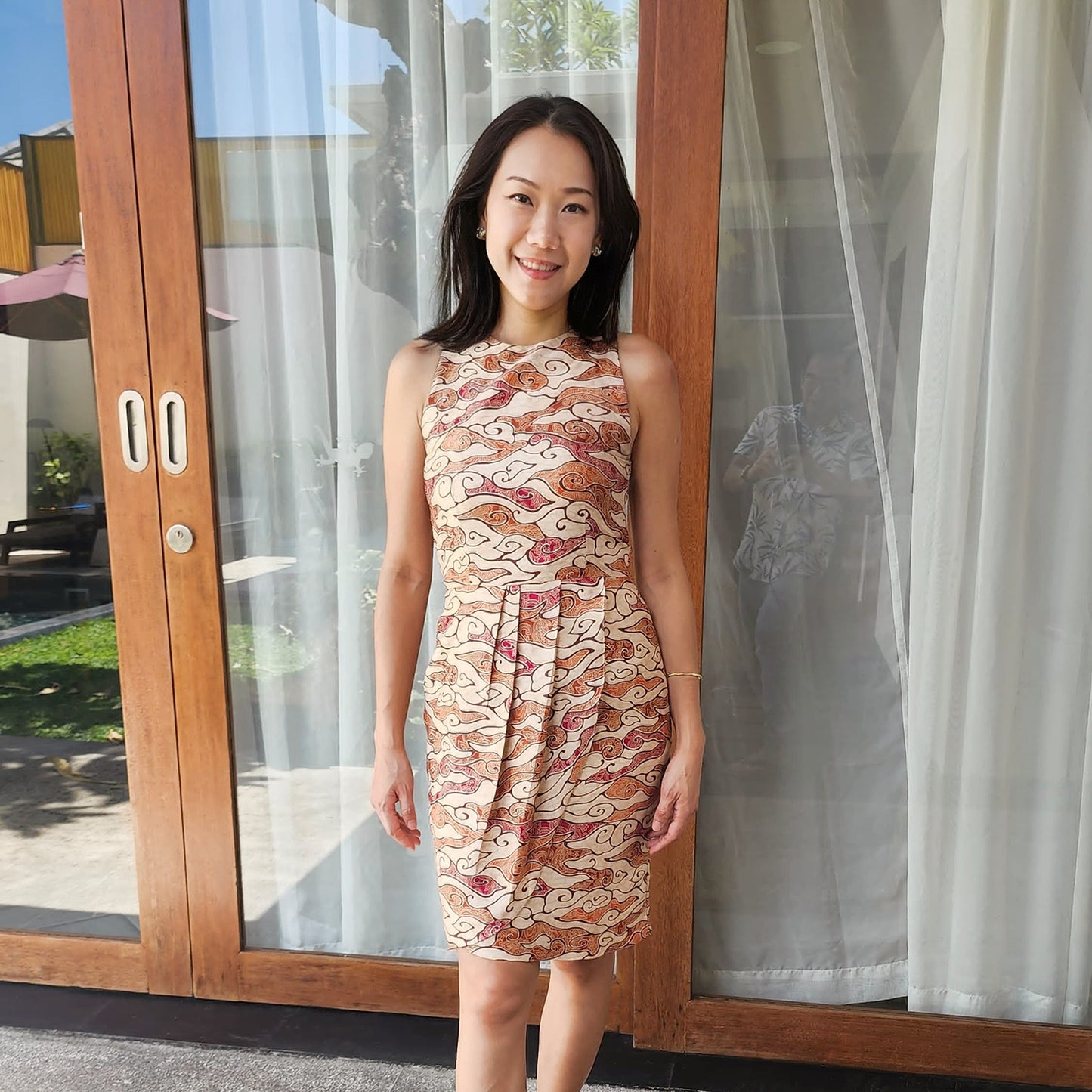 Oco, ocoatelier, batik, sg, singapore, modern, modern batik, batik ladies, classy batik, halter dress, batik dress. classy dress, everyday batik, batik for occasion, ladies batik, batik lover, vibrant, flowy dress
