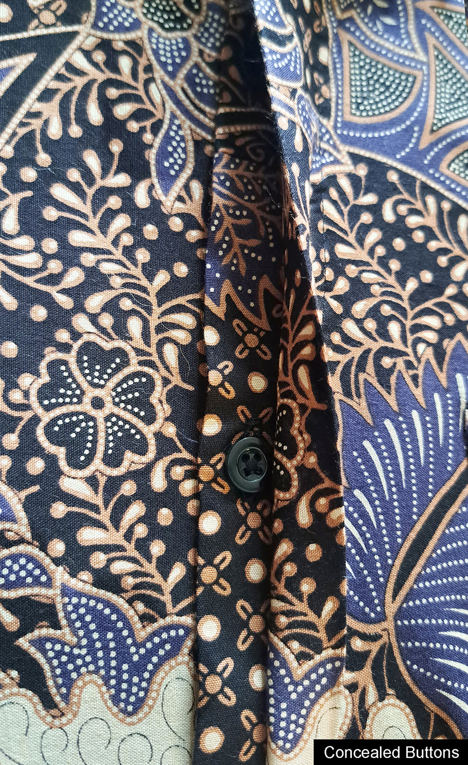 Singapore Modern batik shirts for men: Concealed pocket well tailored, unique prints. short sleeve Batik shirt. Nature and floral prints.