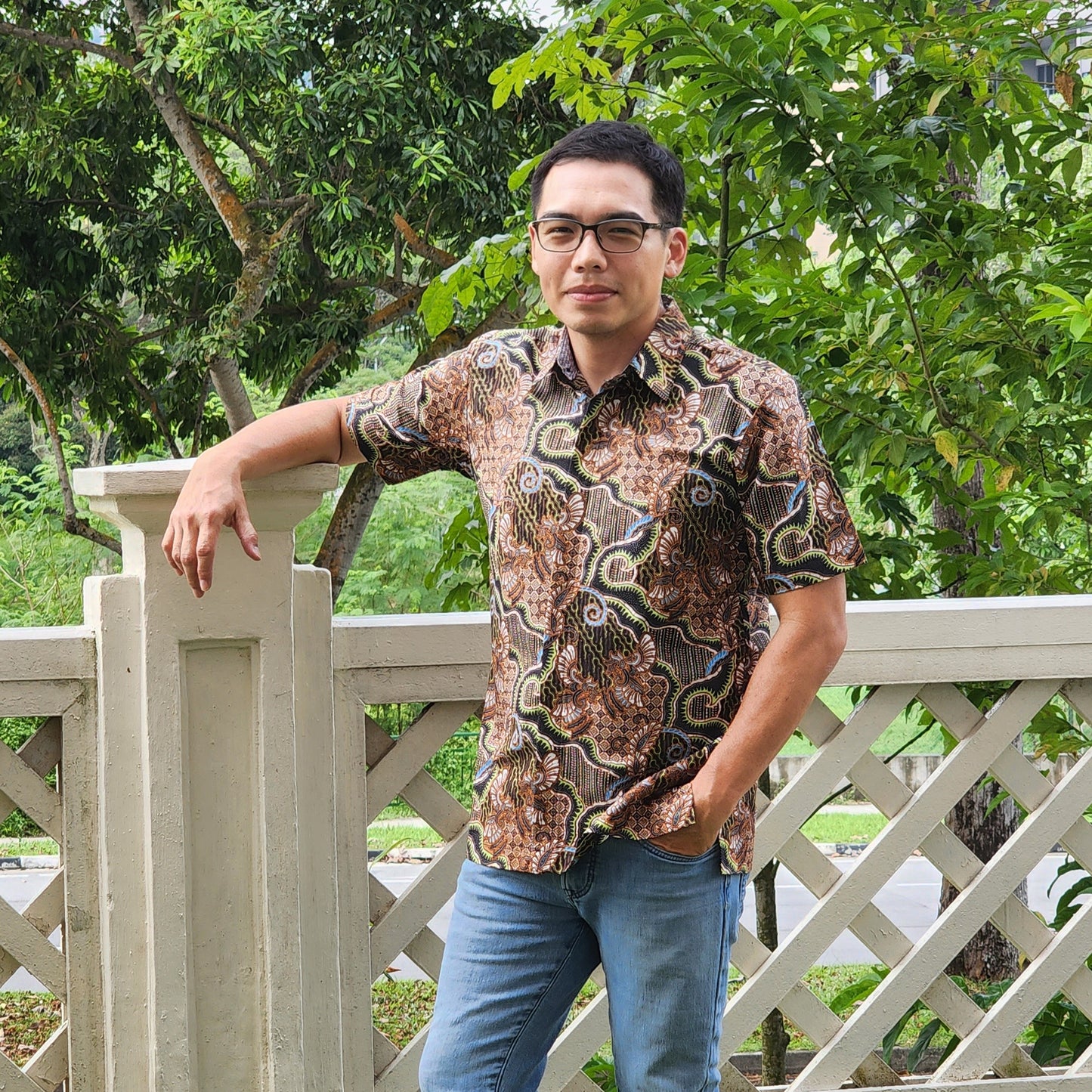 OCO, oco atelier, Batik, modern batik, men batik, men, shirt, tailored shirt, custom, unique, vibrant, sg, singapore, sgbatik, batikshirt, short sleeve batik, modern Collar, oriental shirt, stylish batik, modern man