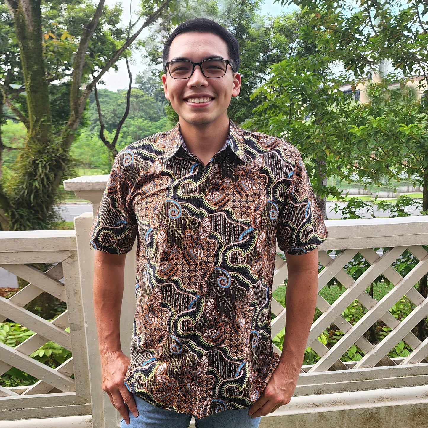 OCO, oco atelier, Batik, modern batik, men batik, men, shirt, tailored shirt, custom, unique, vibrant, sg, singapore, sgbatik, batikshirt, short sleeve batik, modern Collar, oriental shirt, stylish batik, modern man