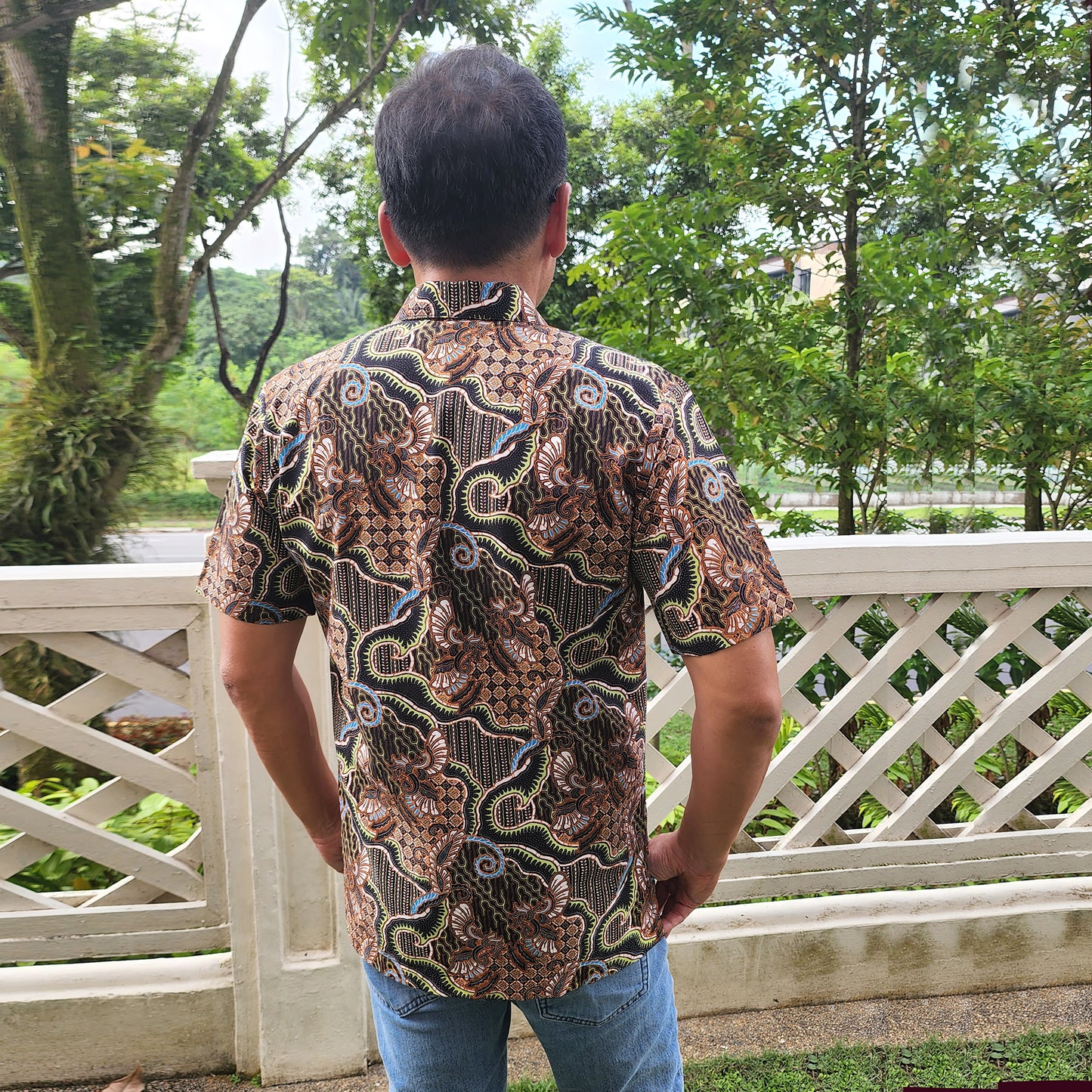 OCO, oco atelier, Batik, modern batik, men batik, men, shirt, tailored shirt, custom, unique, vibrant, sg, singapore, sgbatik, batikshirt, short sleeve batik, modern Collar, oriental shirt, stylish batik, modern man