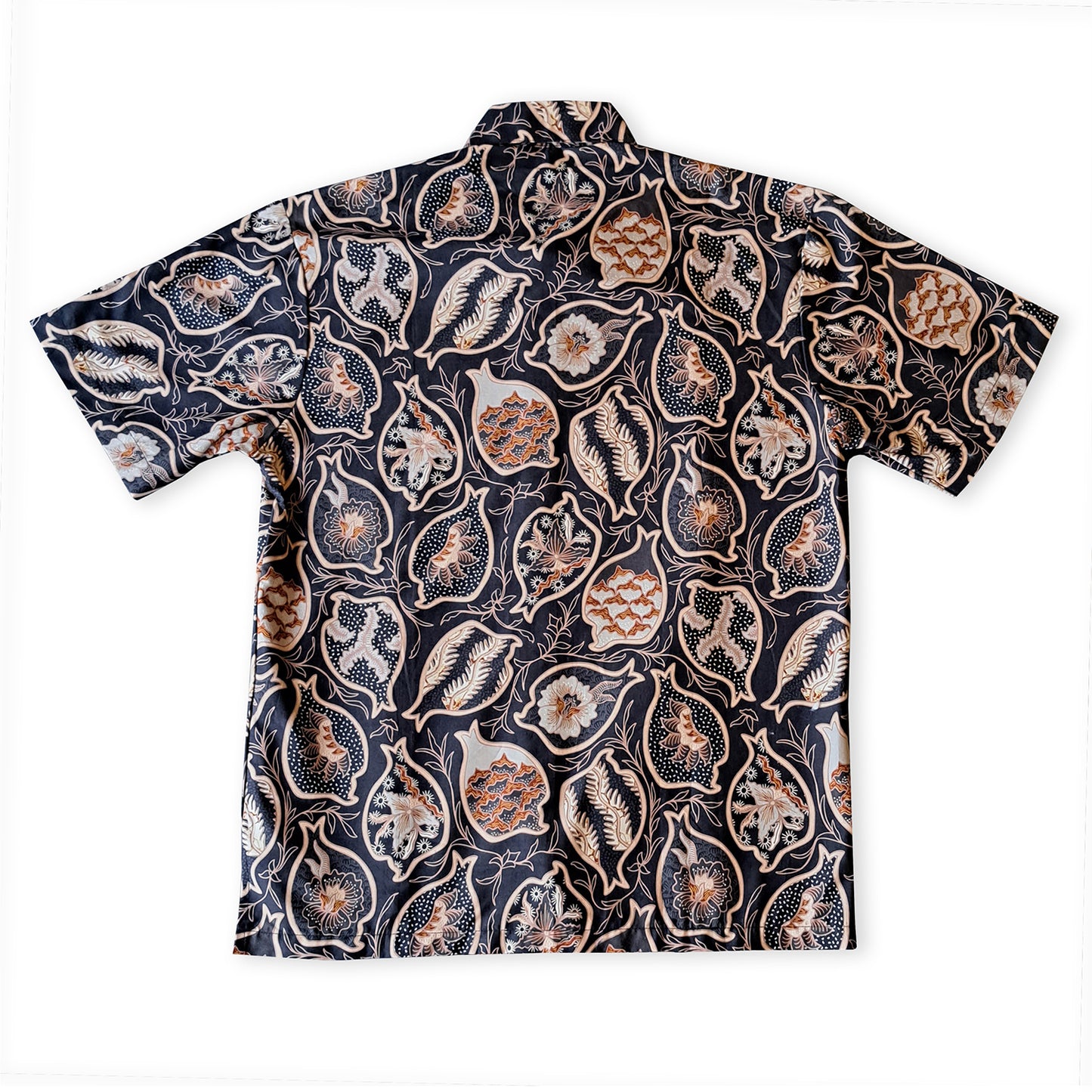 Singapore Modern batik shirts for men: Concealed pocket well tailored, unique prints. short sleeve Batik shirt. Sea and seashell shirt.