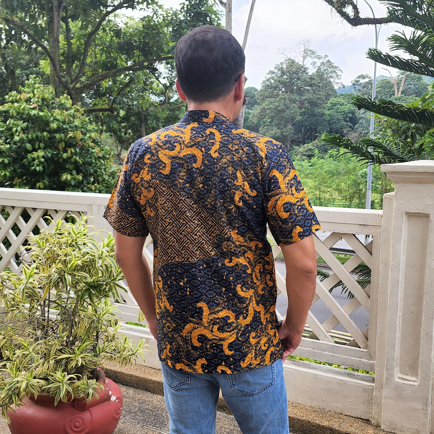 OCO, oco atelier, Batik, modern batik, men batik, men, shirt, tailored shirt, custom, unique, vibrant, sg, singapore, sgbatik, batikshirt, short sleeve batik, modern Collar, oriental shirt, stylish batik, modern man