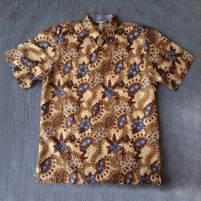 OCO, oco atelier, Batik, modern batik, men batik, men, shirt, tailored shirt, custom, unique, vibrant, sg, singapore, sgbatik, batikshirt, short sleeve batik, mandarin Collar, oriental shirt