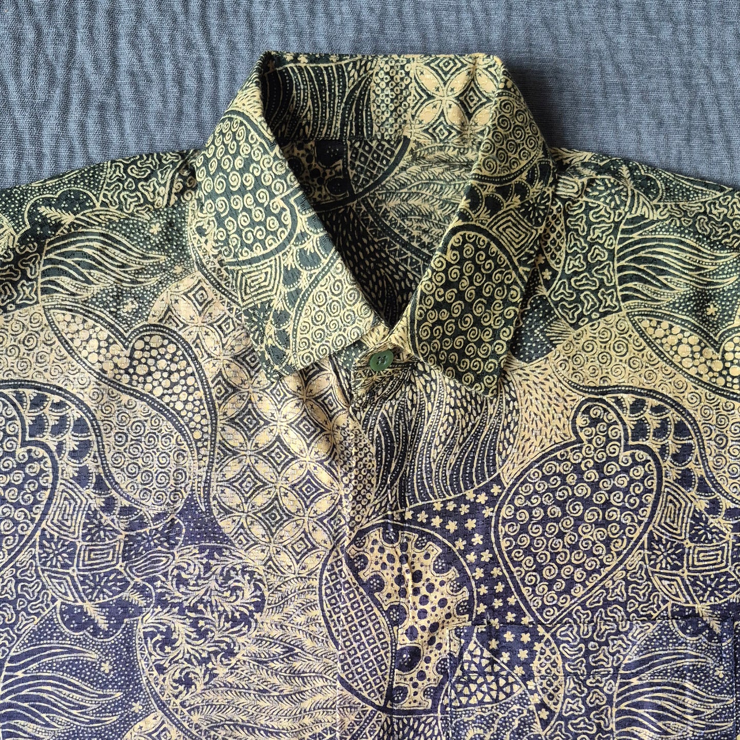 oco, oco atelier, batik, batik shirt, men shirt, sg batik, singapore, unique, customise, customized, shirt, tailored shirt, short sleeve batik, modern batik, batik lover, singapore batik, men batik, batik men, everyday batik, custom shirt, one-of-a-kind, customisation