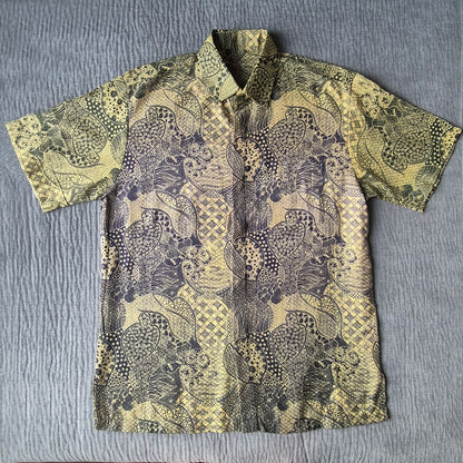 oco, oco atelier, batik, batik shirt, men shirt, sg batik, singapore, unique, customise, customized, shirt, tailored shirt, short sleeve batik, modern batik, batik lover, singapore batik, men batik, batik men, everyday batik, custom shirt, one-of-a-kind, customisation
