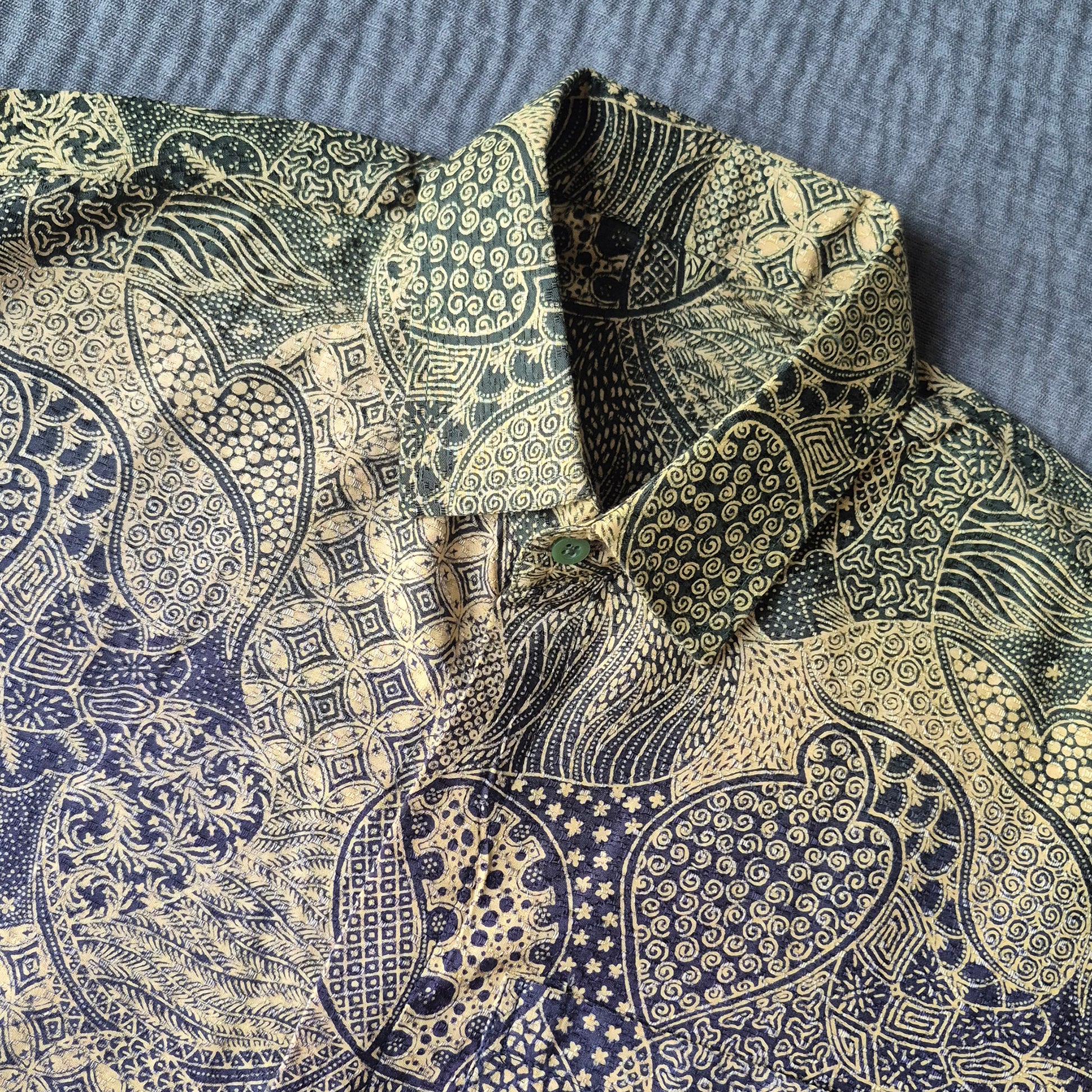 oco, oco atelier, batik, batik shirt, men shirt, sg batik, singapore, unique, customise, customized, shirt, tailored shirt, short sleeve batik, modern batik, batik lover, singapore batik, men batik, batik men, everyday batik, custom shirt, one-of-a-kind, customisation