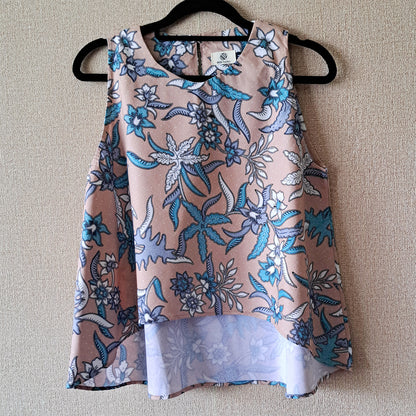 Modern Batik sleeveless Top, Casual yet comfortable in Singapore. 