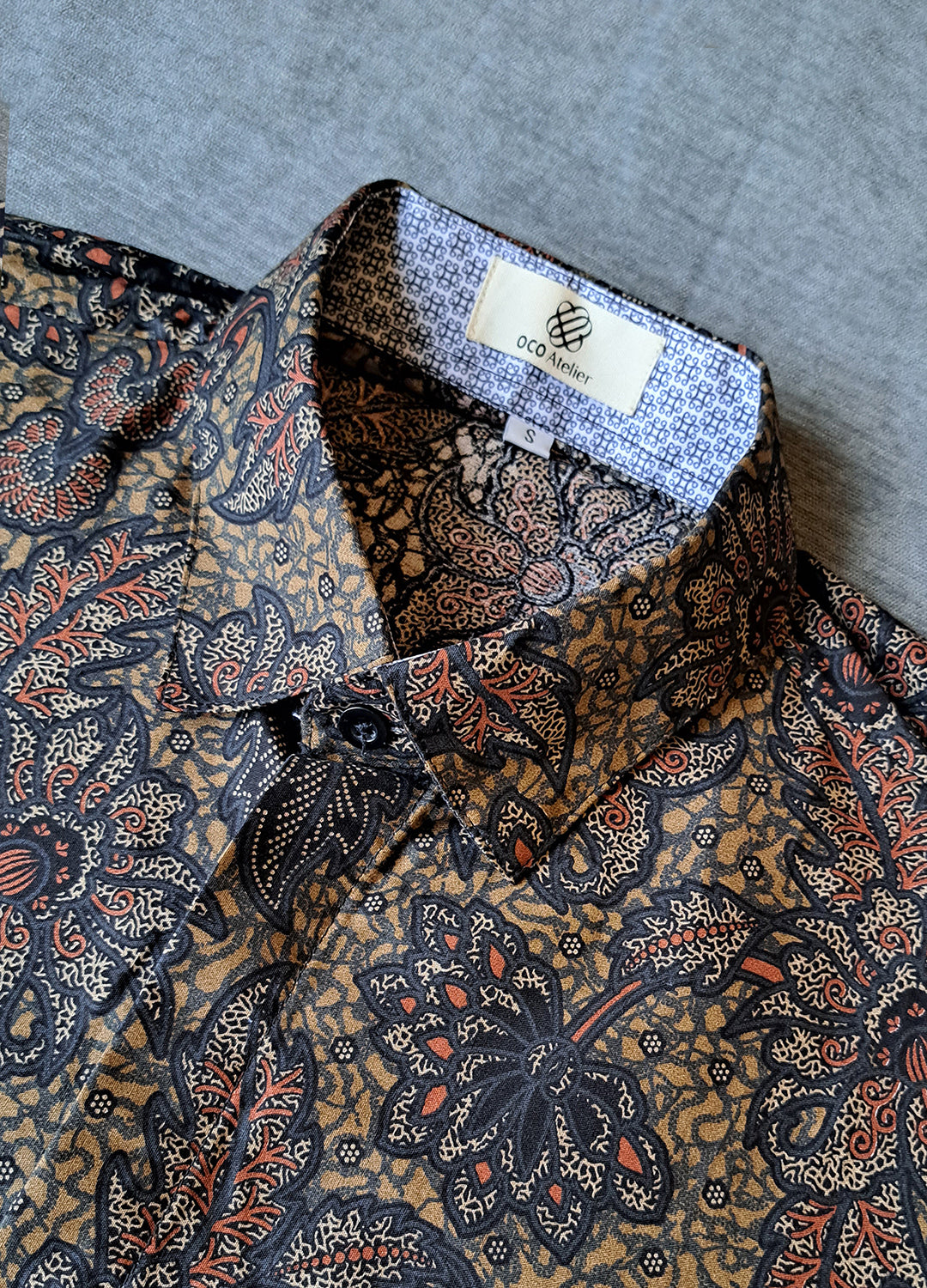 Singapore Modern batik shirts for men: Concealed pocket well tailored, unique prints. short sleeve Batik shirt. 