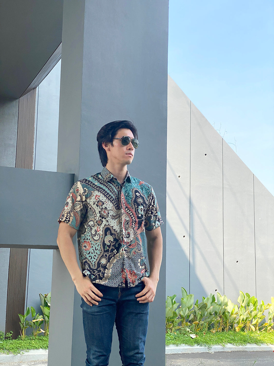 Singapore Modern batik shirts for men: Concealed pocket well tailored, unique prints. short sleeve Batik shirt. 