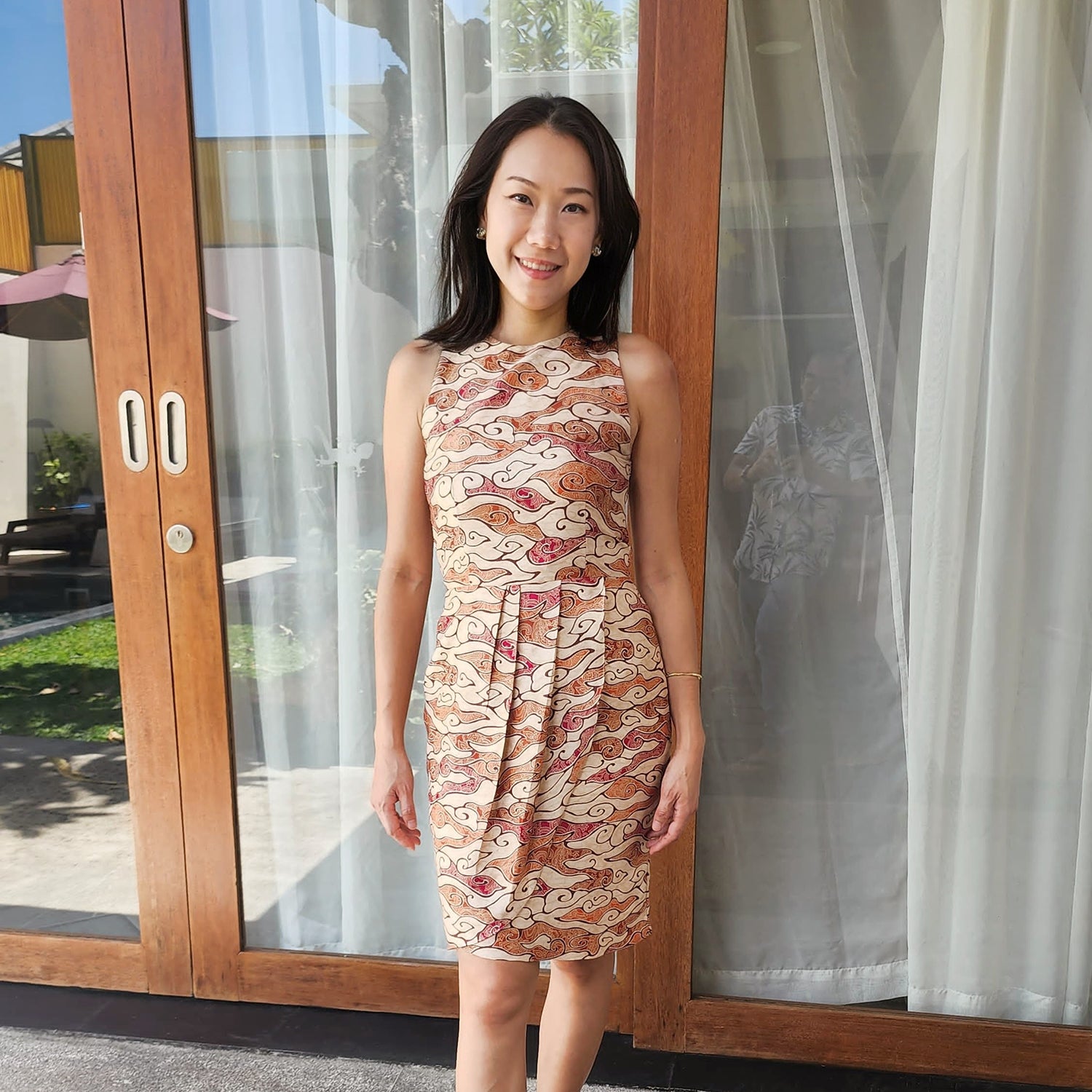 Oco, ocoatelier, batik, sg, singapore, modern, modern batik, batik ladies, classy batik, halter dress,  batik dress. classy dress, everyday batik, batik for occasion, ladies batik, batik lover, vibrant, flowy dress