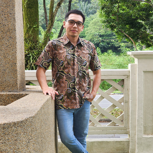 OCO, oco atelier, Batik, modern batik, men batik, men, shirt, tailored shirt, custom, unique, vibrant, sg, singapore, sgbatik, batikshirt, short sleeve batik, modern Collar, oriental shirt, stylish batik, modern man