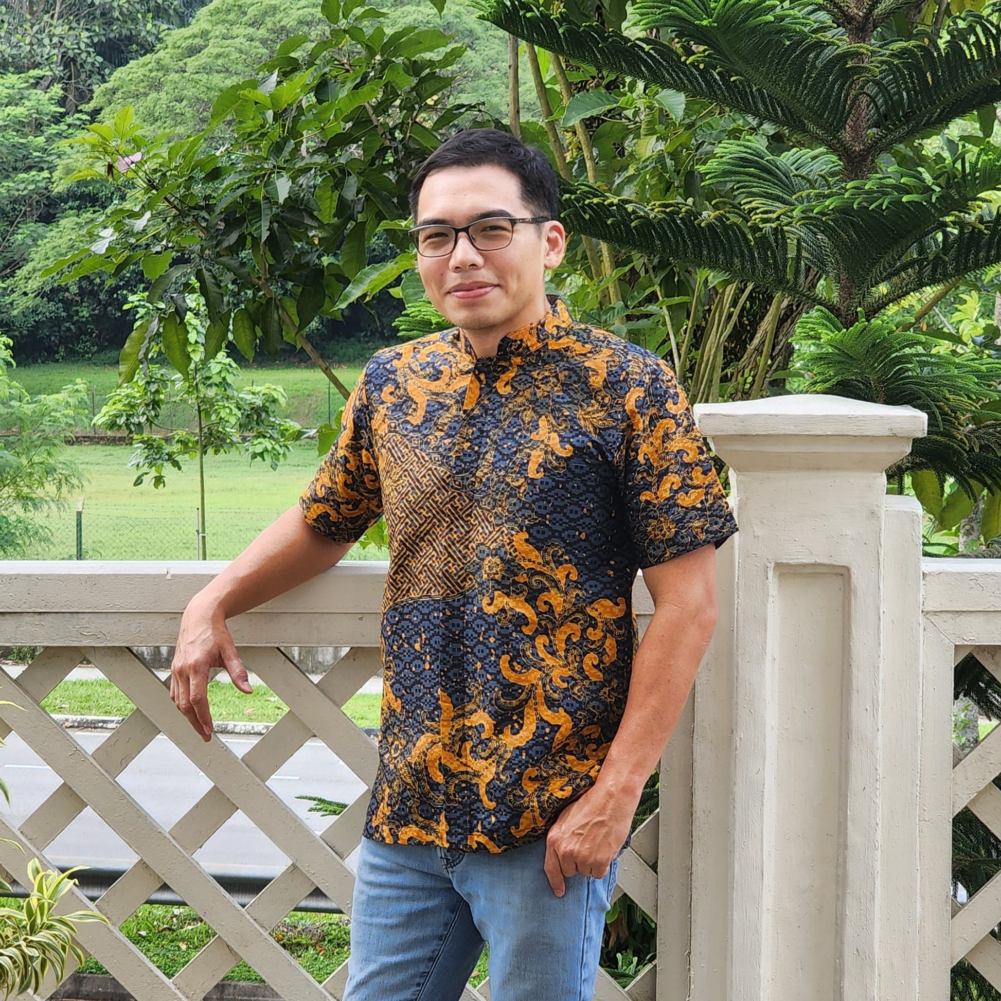 OCO, oco atelier, Batik, modern batik, men batik, men, shirt, tailored shirt, custom, unique, vibrant, sg, singapore, sgbatik, batikshirt, short sleeve batik, modern Collar, oriental shirt, stylish batik, modern man