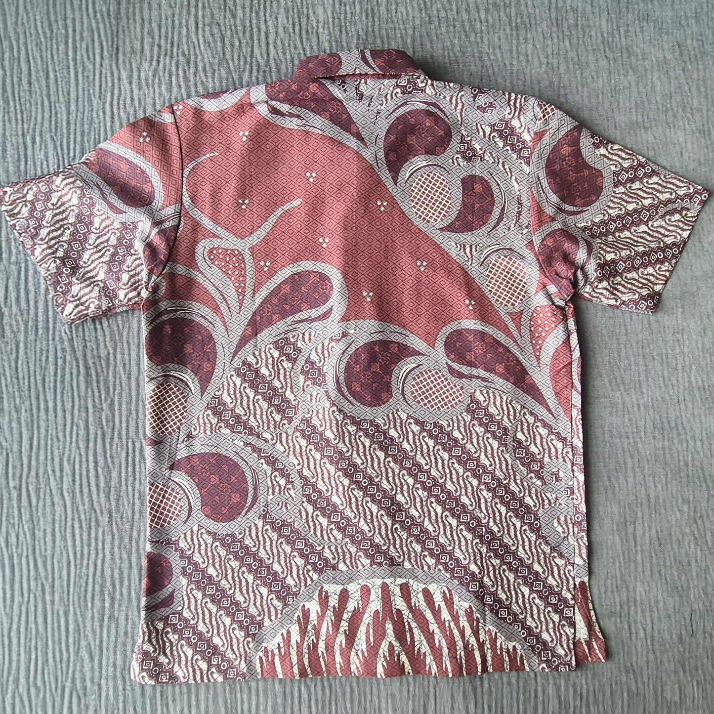 oco, oco atelier, batik, batik shirt, men shirt, sg batik, singapore, unique, customise, customized, shirt, tailored shirt, short sleeve batik, modern batik, batik lover, singapore batik, men batik, batik men, everyday batik, custom shirt, one-of-a-kind, customisation