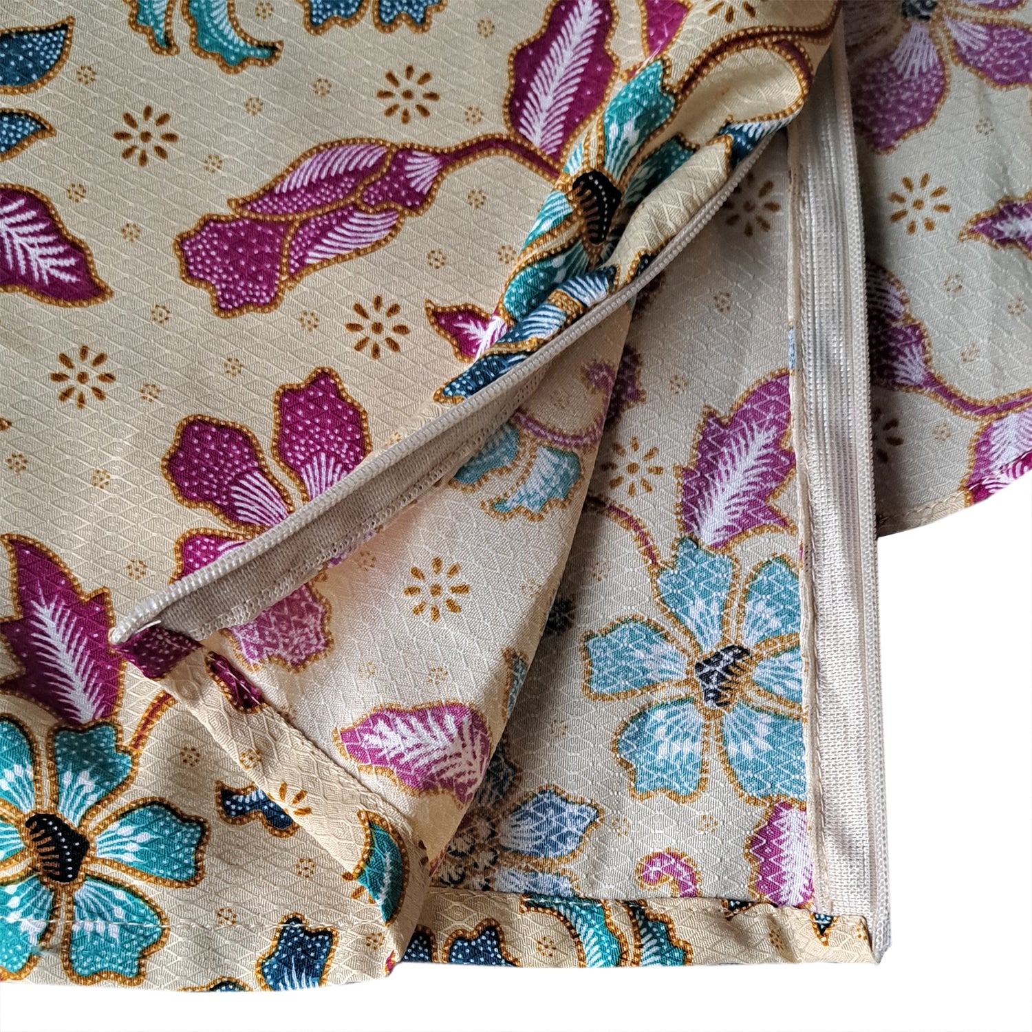 Modern batik blouse for ladies in Singapore. Halter neck, beautiful batik print. Pretty yet comfortable.