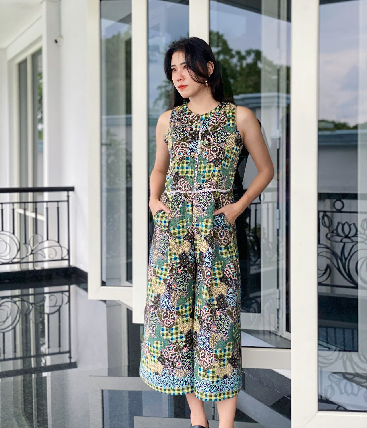 Beautiful Batik Romper in Singapore. Elegance and classic for everyday wear.  Modern singapore batik for ladies. 