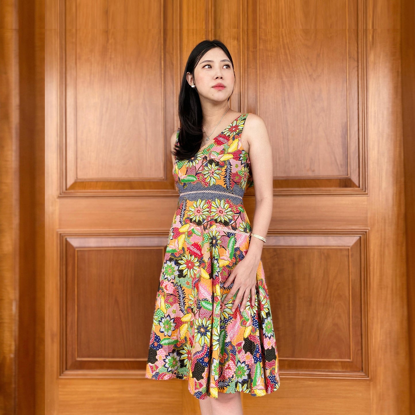 Soleil Amora | Beautiful Batik Mid Dress OCO Atelier | Singapore Modern Batik Soleil Amora | Beautiful Batik Mid Dress OCO Atelier | Singapore Modern Batik