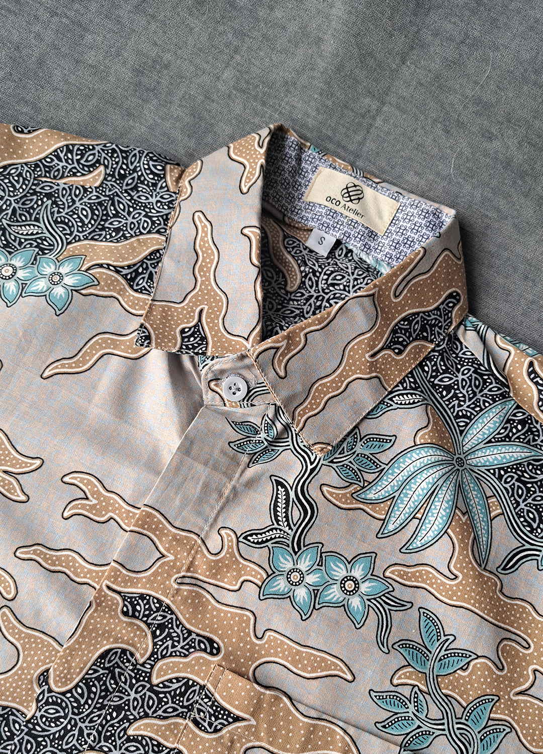 Singapore Modern batik shirts for men: Concealed pocket well tailored, unique prints. short sleeve Batik shirt.  Japanese inspired batik graphic.